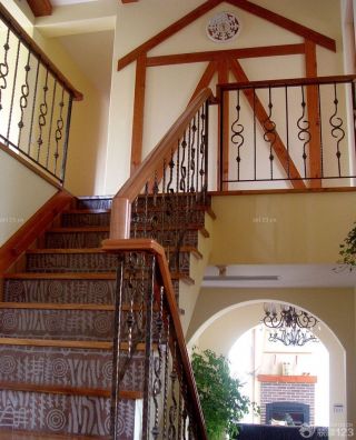 复式住宅房屋楼梯设计效果图欣赏