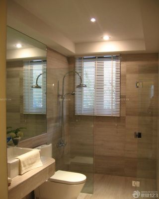 2023现代家居浴室玻璃门装修案例