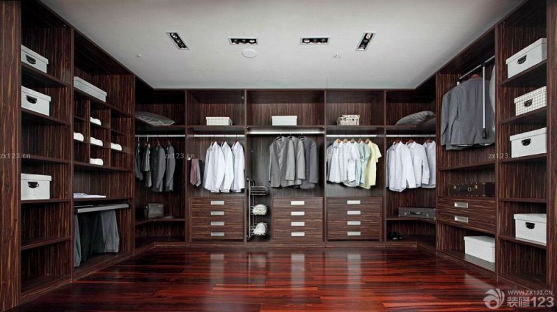 最新中式风格豪华衣帽间装修图片大全