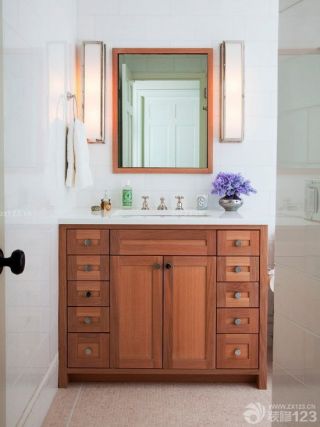 橡木浴室柜设计图片
