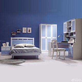 最新现代风格卧室深蓝色墙面转角书柜装修效果图