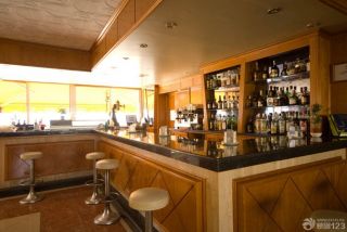 2023现代酒吧吧台高凳设计装修效果图片