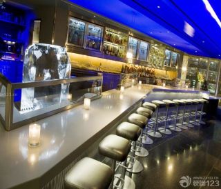 现代酒吧蓝色灯光装饰设计图片欣赏