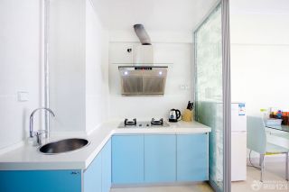 最新现代简约风格一室一厅一厨一卫厨房橱柜装修效果图