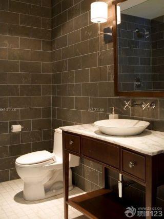暗花瓷砖墙面厕所装修效果图欣赏