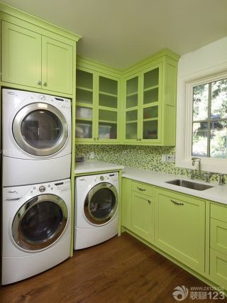 洗衣房绿色玻璃橱柜装修效果图片大全