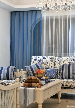 最新地中海风格阳台窗帘设计图片欣赏