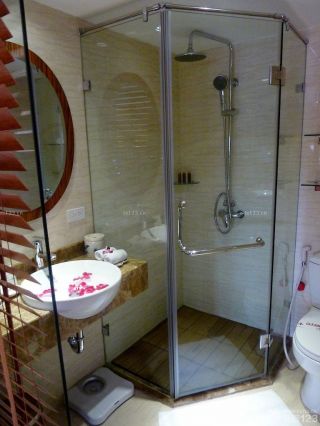 最新小型宾馆浴室门装修效果图片大全