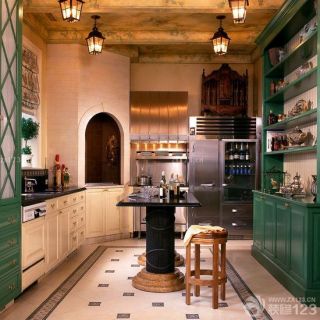 最新美式田园厨房橱柜全抛釉瓷砖图片欣赏