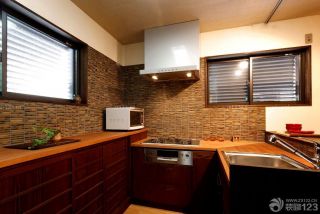 日式复古家居小厨房设计效果图片