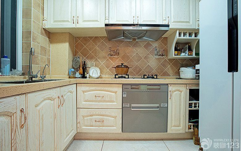 家装整体厨房橱柜拉手设计效果图欣赏