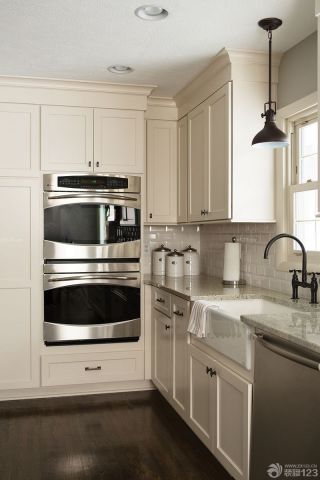 2023最新简欧风格实用小户型厨房不锈钢橱柜