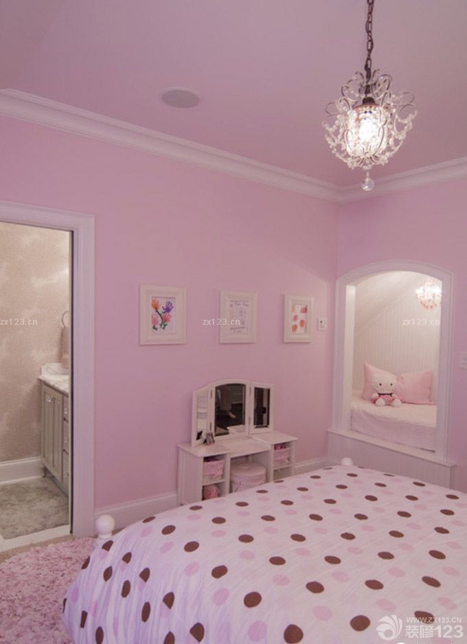 最新欧式儿童房粉色墙面装修设计图片