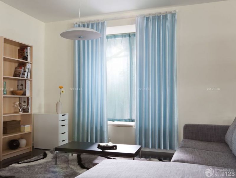 2023家装小客厅飘窗青色窗帘装潢图片