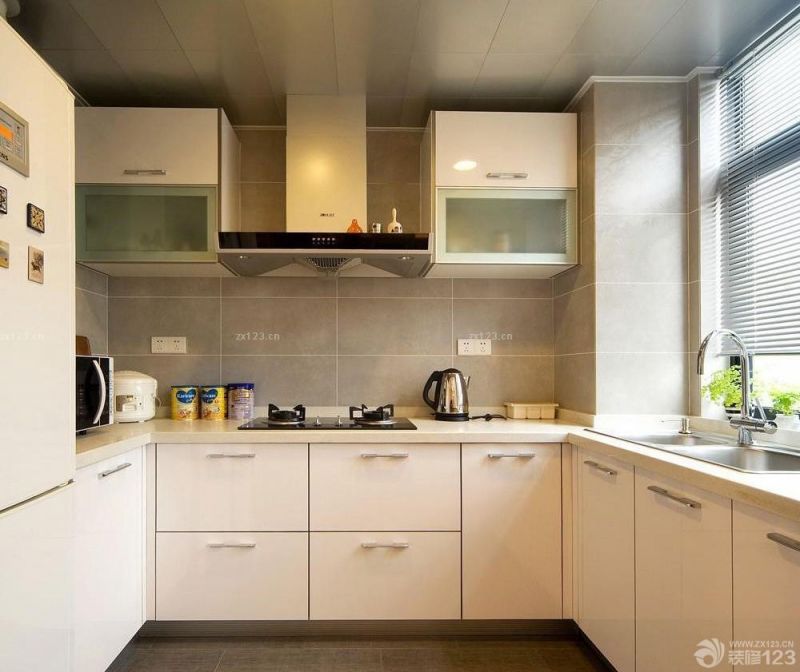 90平米住房厨房橱柜装修效果图片