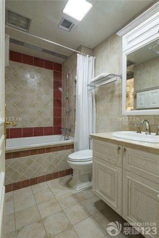 2023卫生间浴室大理石包裹浴缸设计图片