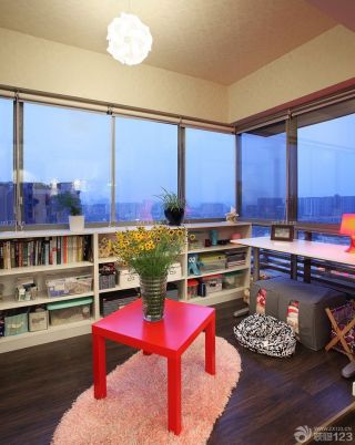 最新70平方米家庭阳台书房装修效果图欣赏