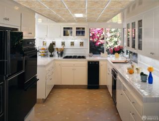 最新70平米的房子欧式厨房装修效果图片 