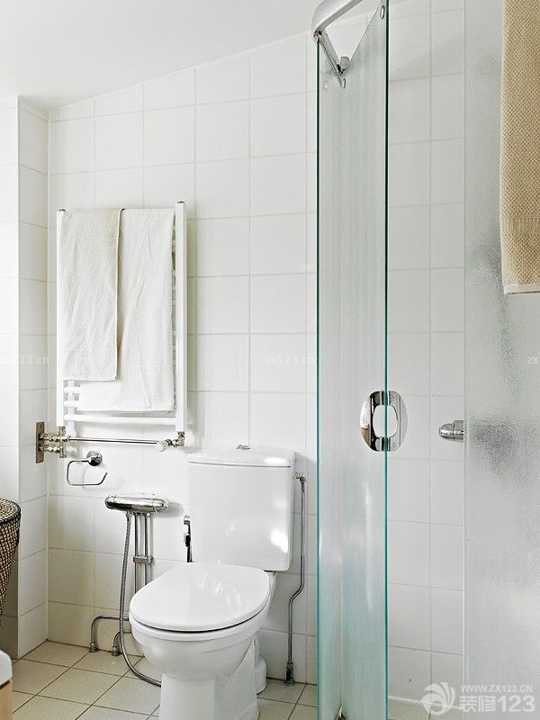 最新70平米复式楼卫生间浴室装修图