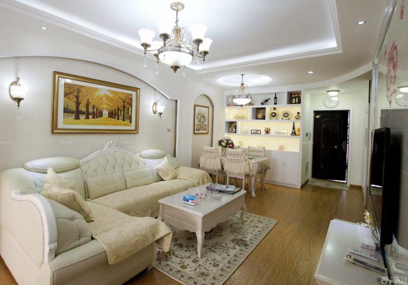 80平米小户型客厅白色美式沙发装修图片