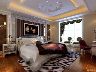 80平米婚房卧室床头装饰画装修效果图欣赏