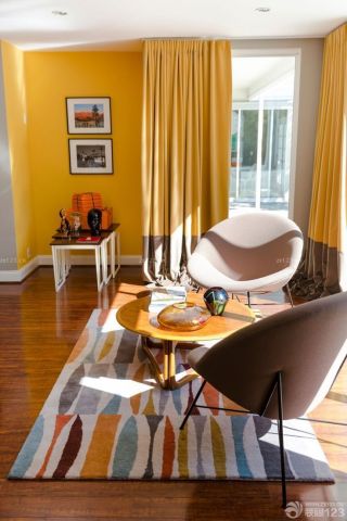 温馨60平米小户型带阁楼的客厅黄色窗帘装修效果图片大全