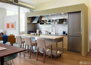 最新80平开放式厨房吧台小户型装修设计效果图