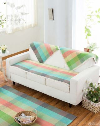 彩色毛线编织沙发坐垫图片欣赏