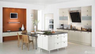 2023年房屋厨房白色橱柜装修效果图欣赏