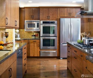 美式风格90平米房屋厨房橱柜装修效果图2023