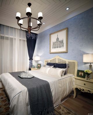 最新80平米的房子卧室床头装饰画如何装修效果图