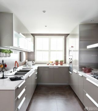 家装90平现代简约整体厨房橱柜装修效果图