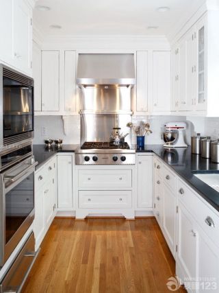 2023最新北欧家居90小户型厨房白色橱柜装修样板房