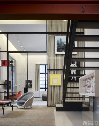 2023家装复式单身公寓铁艺楼梯装修图片
