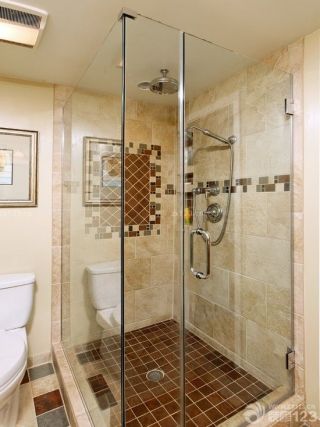 2023家装90平米小户型卫生间玻璃淋浴间装修效果图片
