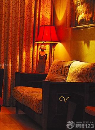 现代简约风格客厅沙发颜色搭配