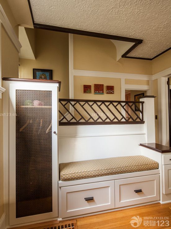 可以坐着换鞋的鞋柜装修效果图大全2025图片