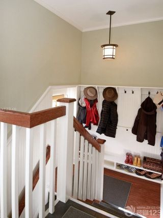 2023美式家装室内楼梯间鞋柜装修效果图