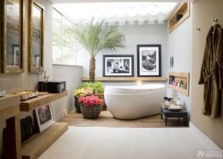 家庭卫生间露天浴缸装修效果图大全2023图片