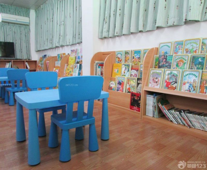 幼儿园简约图书室书柜装修效果图