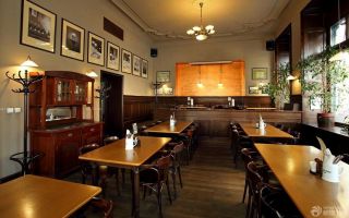 经典复古小酒吧木质吧台装修效果图片