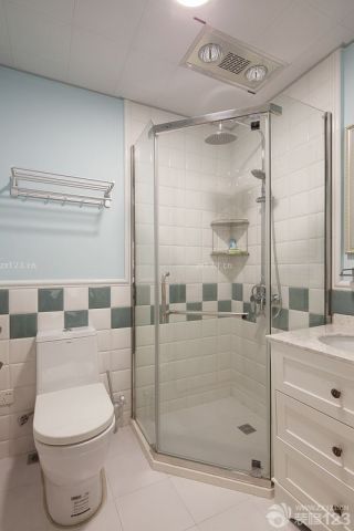 卫生间淋浴房玻璃门装修效果图片