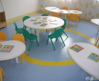 简单幼儿园教室地面装修效果图片 
