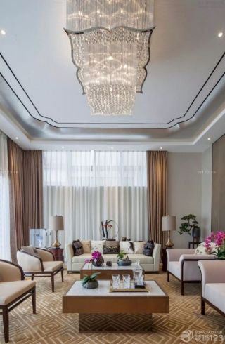 现代中式客厅水晶灯装修效果图片