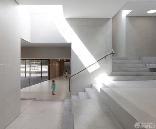 国外大型幼儿园室内楼梯设计效果图片大全