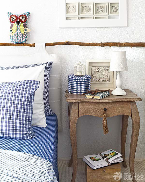 蓝色卧室实木家具装修效果图片