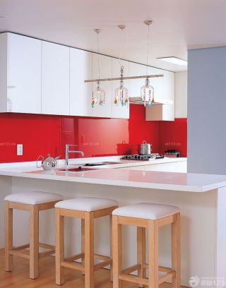 现代简约家装小户型整体厨房图片