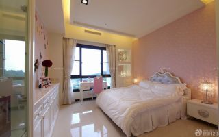 粉色卧室白色地砖装修效果图片