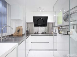 现代小户型L型厨房装修设计效果图片