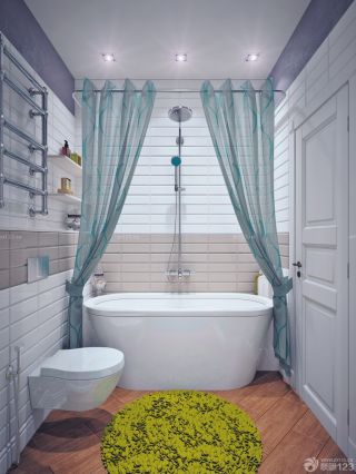 小户型装修厕所浴缸设计装潢图片